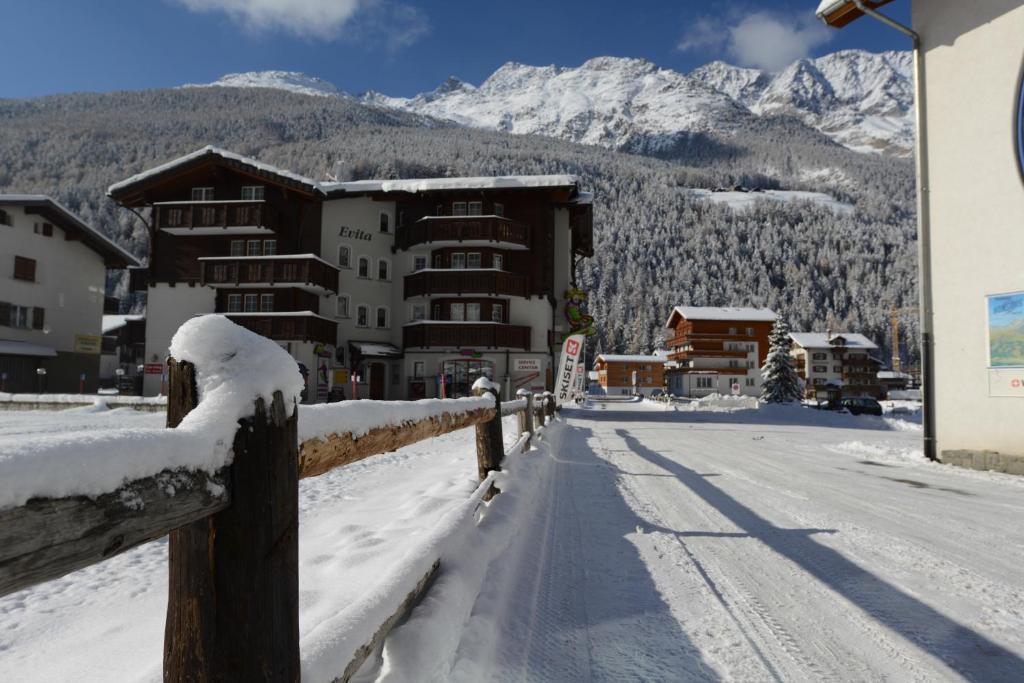 Haus Evita Saas-Grund Esterno foto