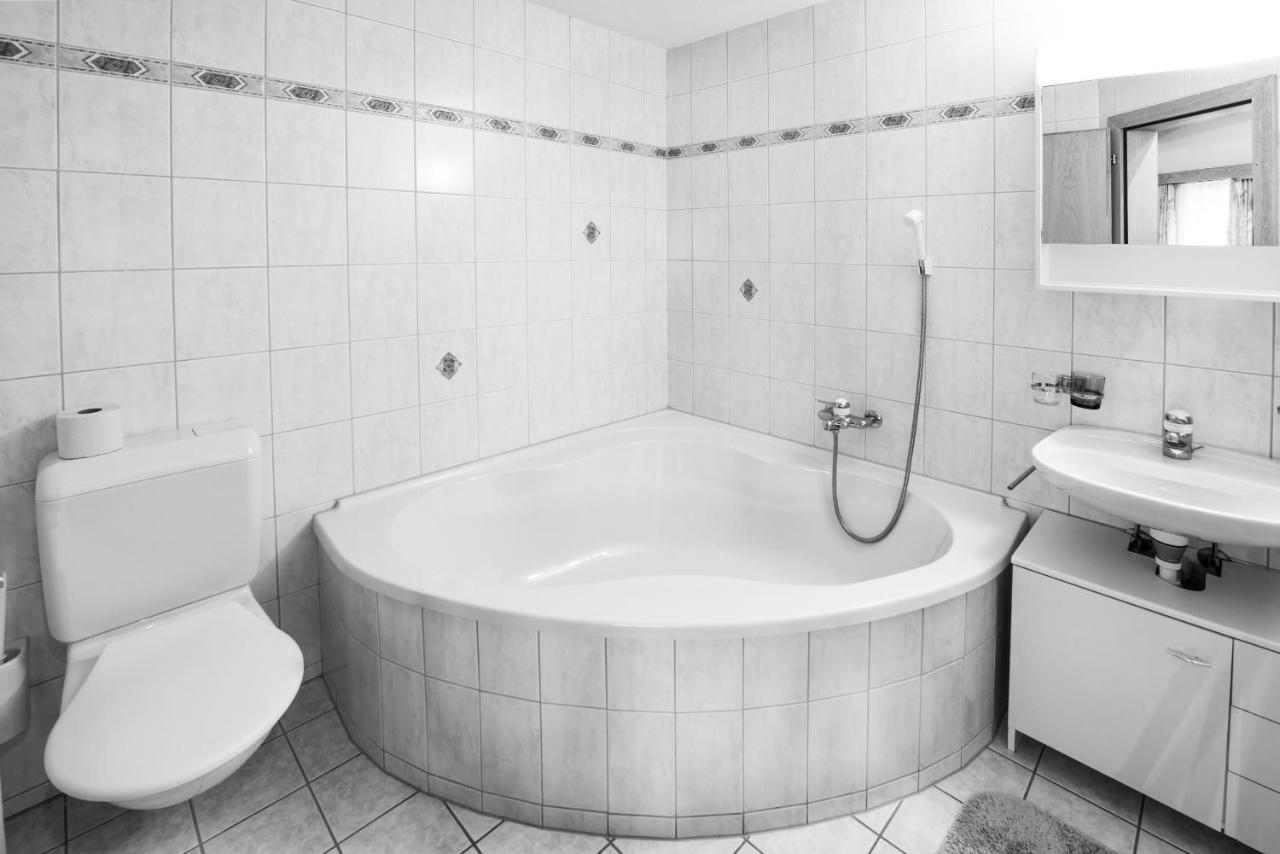 Haus Evita Saas-Grund Esterno foto